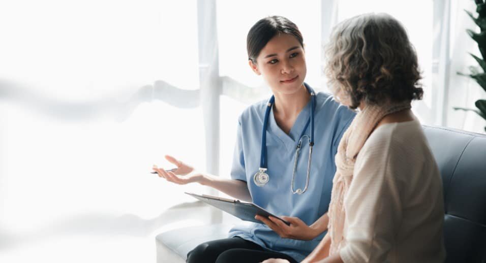 ¿Cómo afecta el cambio de condición al seguro de salud?