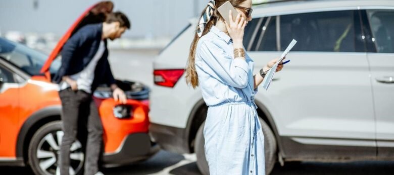 ¿Qué sucede con el seguro de coche o moto, si lo tenía vinculado a mi actividad como autónomo?
